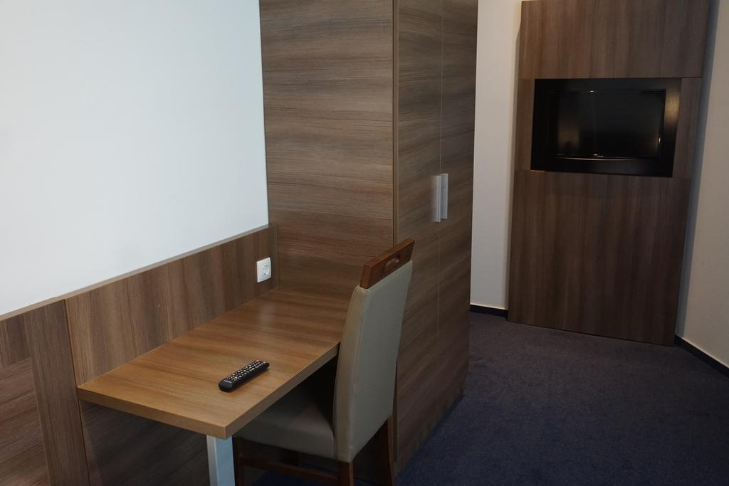 Itm Hotel Oase Hamburg-Harburg Kamer foto