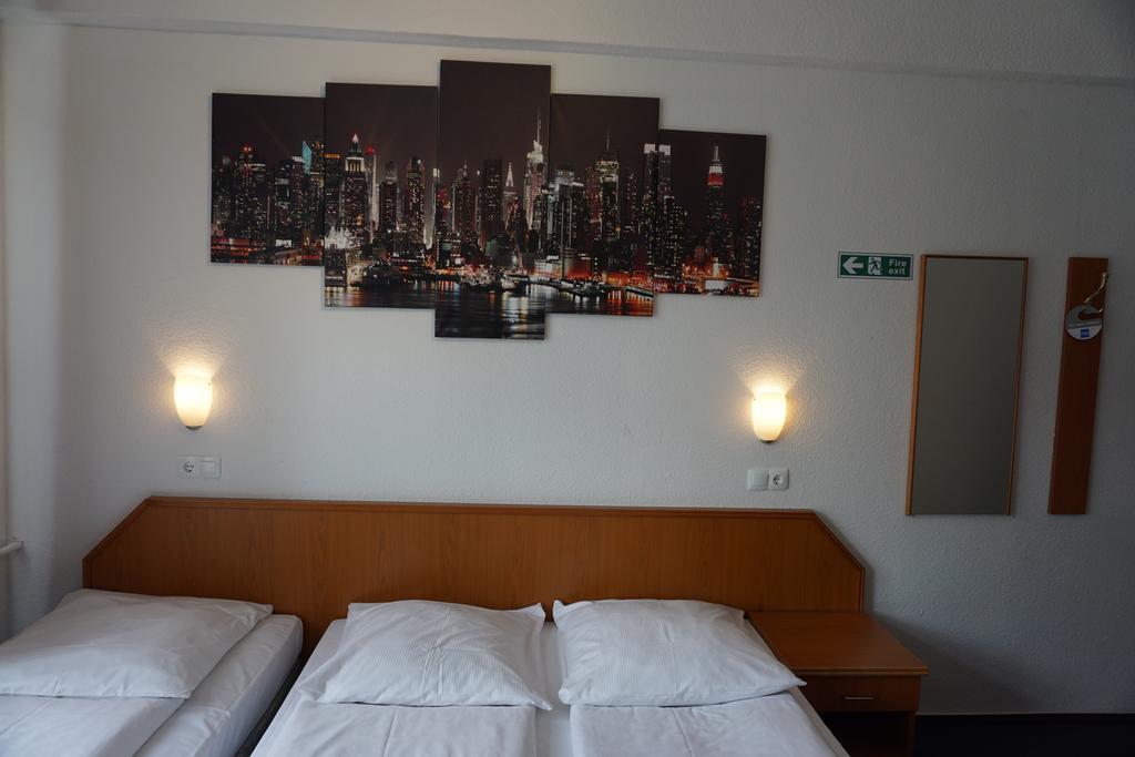 Itm Hotel Oase Hamburg-Harburg Kamer foto