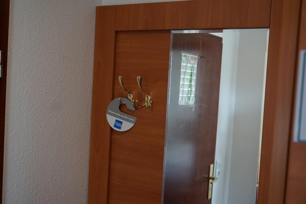 Itm Hotel Oase Hamburg-Harburg Kamer foto