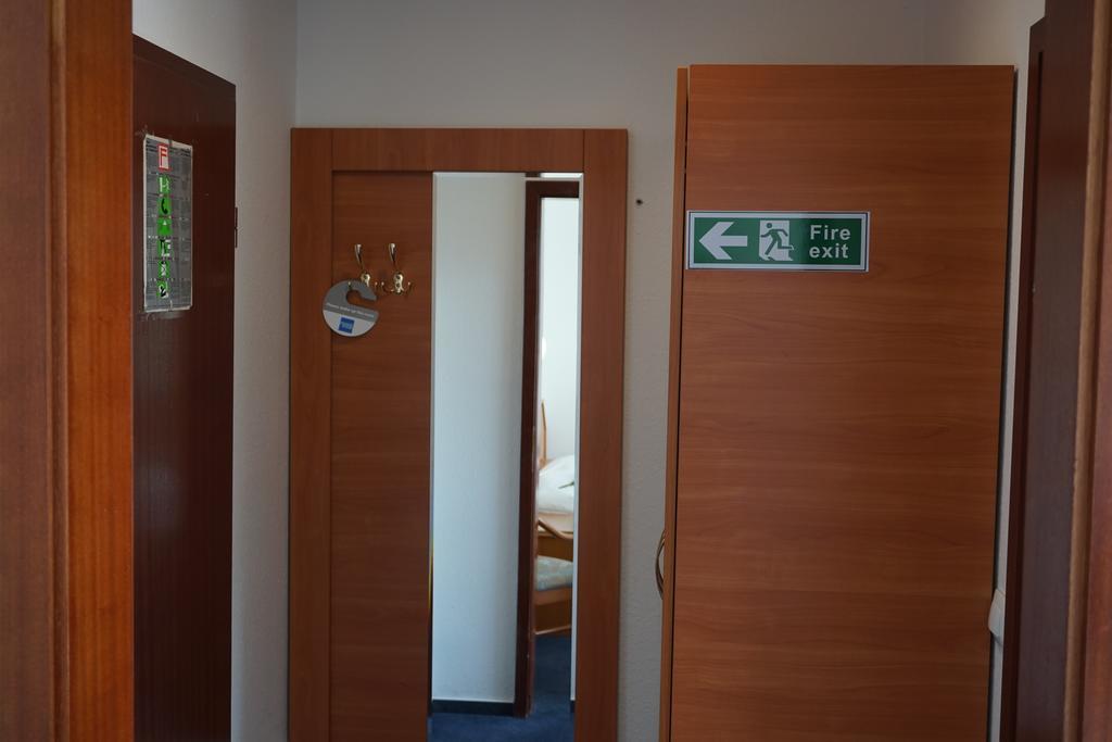Itm Hotel Oase Hamburg-Harburg Kamer foto